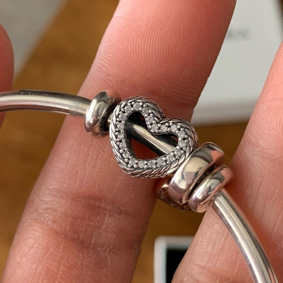 Pandora Open Bangle Charms Bracelet w/ 2 Hearts Pandora Charms & 2 Stoppers EUC - Picture 3 of 16